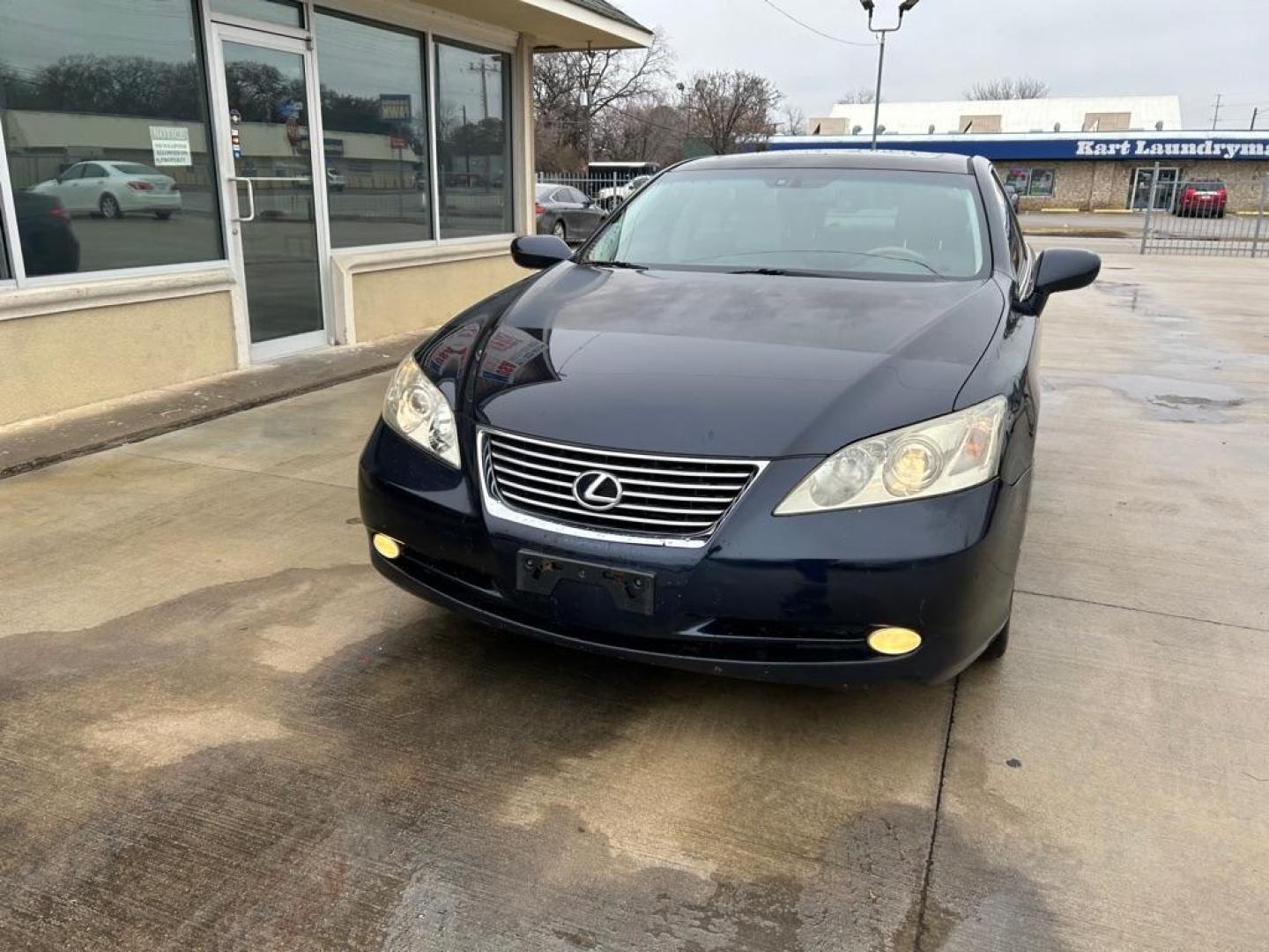 2009 BLUE LEXUS ES 350 (JTHBJ46G992) with an 3.5L engine, Automatic transmission, located at 4415 NE 28th St., Haltom City, TX, 76117, (817) 222-9334, 0.000000, 0.000000 - Photo#2