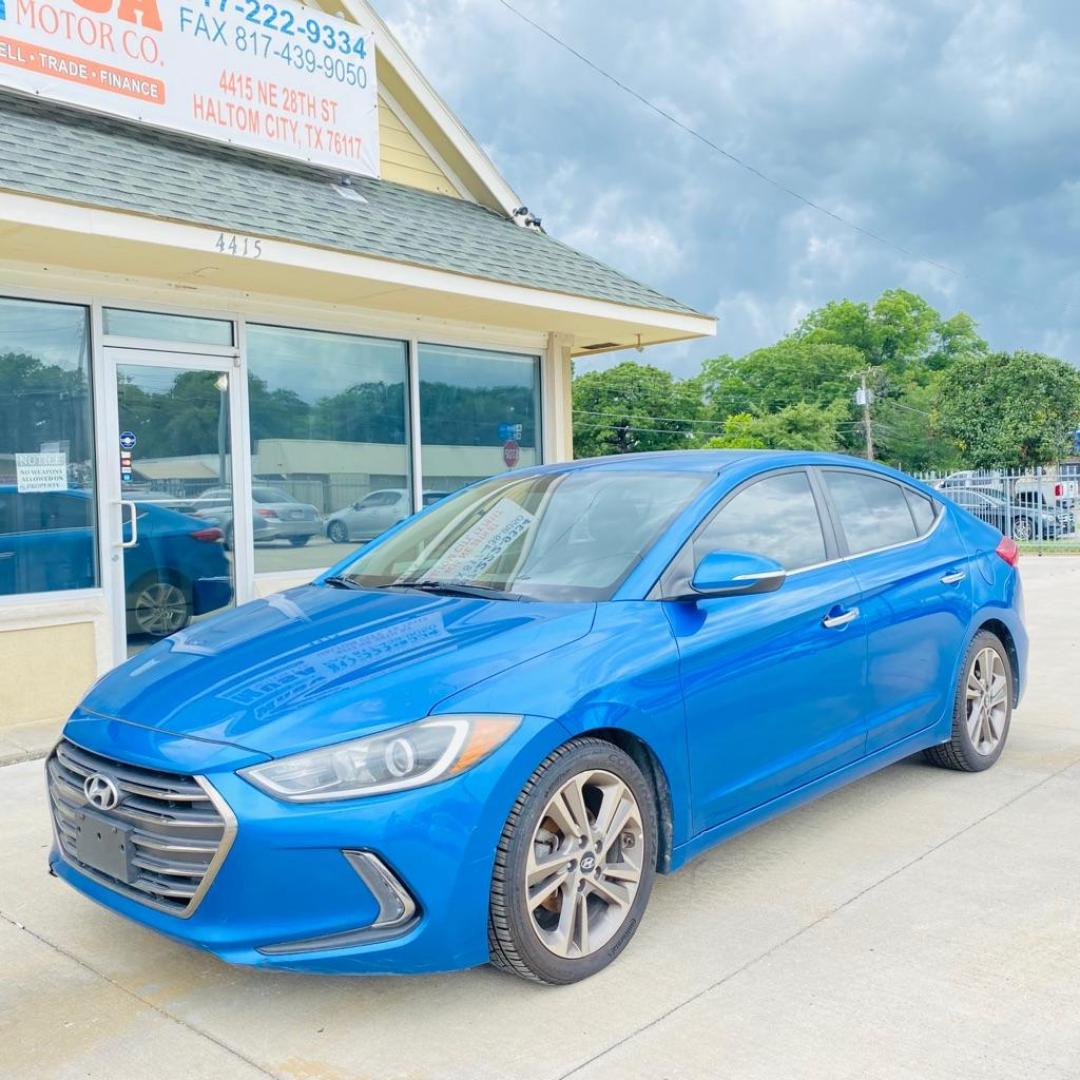 2017 BLUE HYUNDAI ELANTRA SE (5NPD84LF4HH) with an 2.0L engine, Automatic transmission, located at 4415 NE 28th St., Haltom City, TX, 76117, (817) 222-9334, 0.000000, 0.000000 - Photo#0