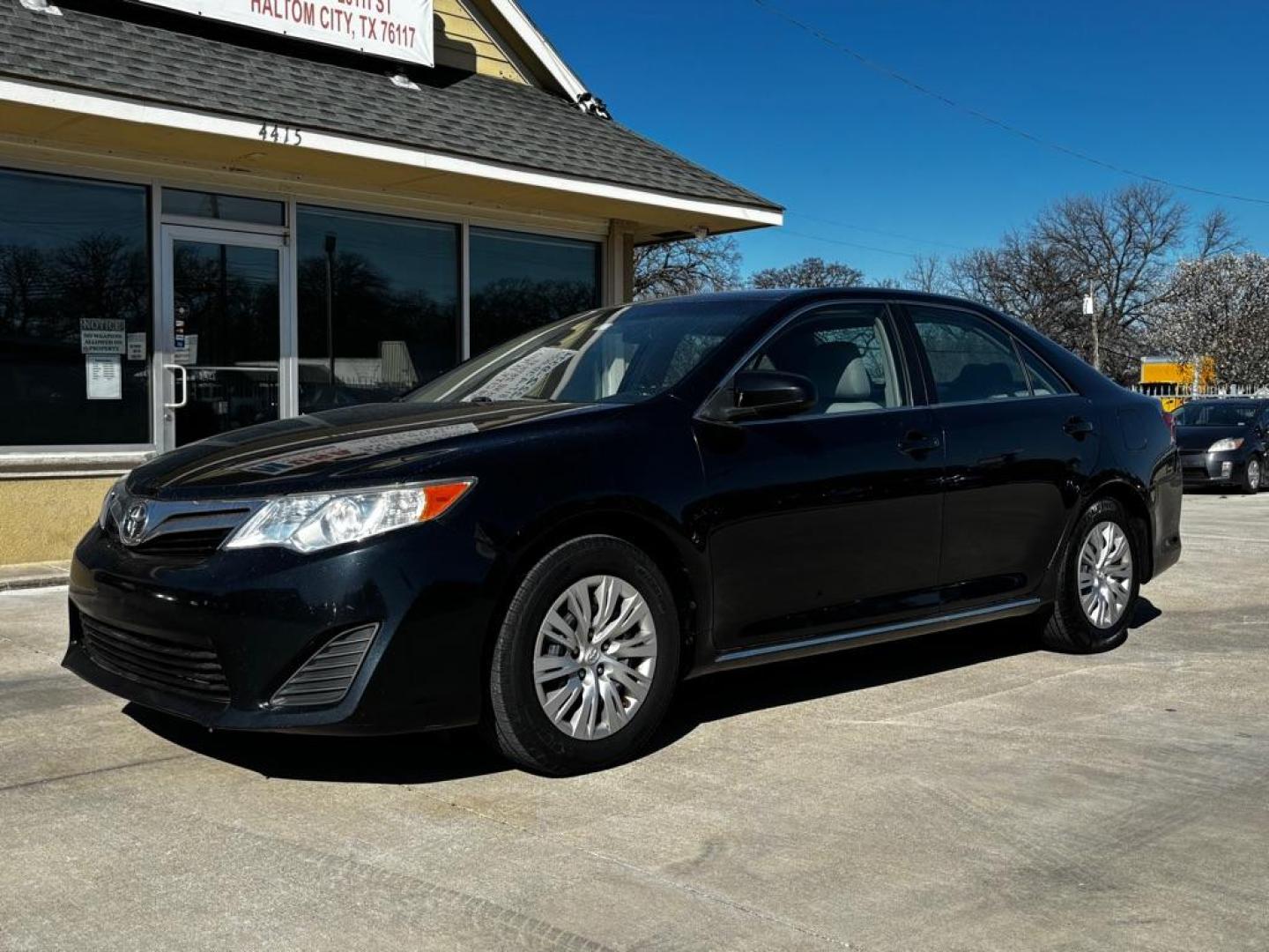 2012 BLACK TOYOTA CAMRY BASE (4T4BF1FK6CR) with an 2.5L engine, Automatic transmission, located at 4415 NE 28th St., Haltom City, TX, 76117, (817) 222-9334, 0.000000, 0.000000 - Photo#0