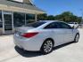 2011 SILVER HYUNDAI SONATA SE (5NPEC4AB9BH) with an 2.0L engine, Automatic transmission, located at 4415 NE 28th St., Haltom City, TX, 76117, (817) 222-9334, 0.000000, 0.000000 - Photo#4