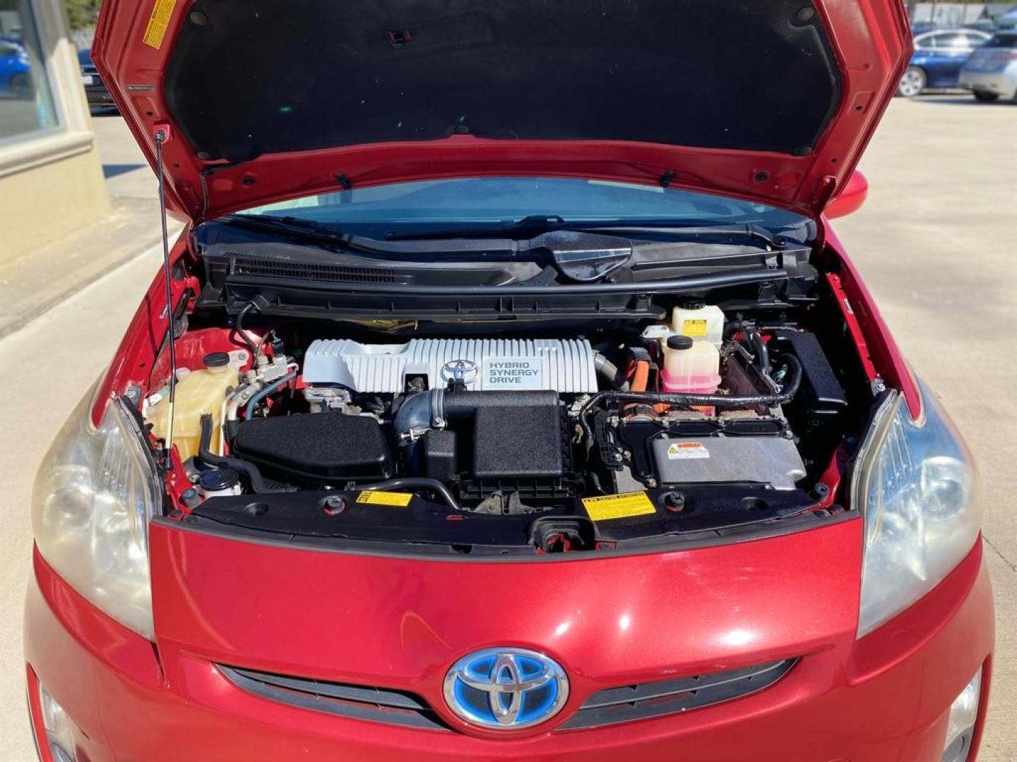 2010 RED TOYOTA PRIUS (JTDKN3DU9A5) with an 1.8L engine, Continuously Variable transmission, located at 4415 NE 28th St., Haltom City, TX, 76117, (817) 222-9334, 0.000000, 0.000000 - Photo#9